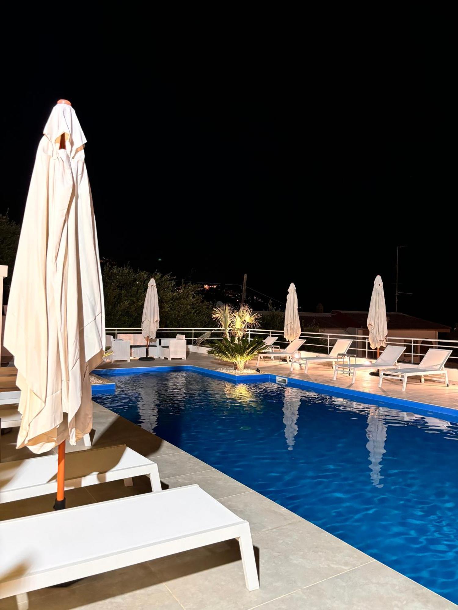 Ig - "Villa Don Antonio" Apartments Giardini-Naxos Kültér fotó