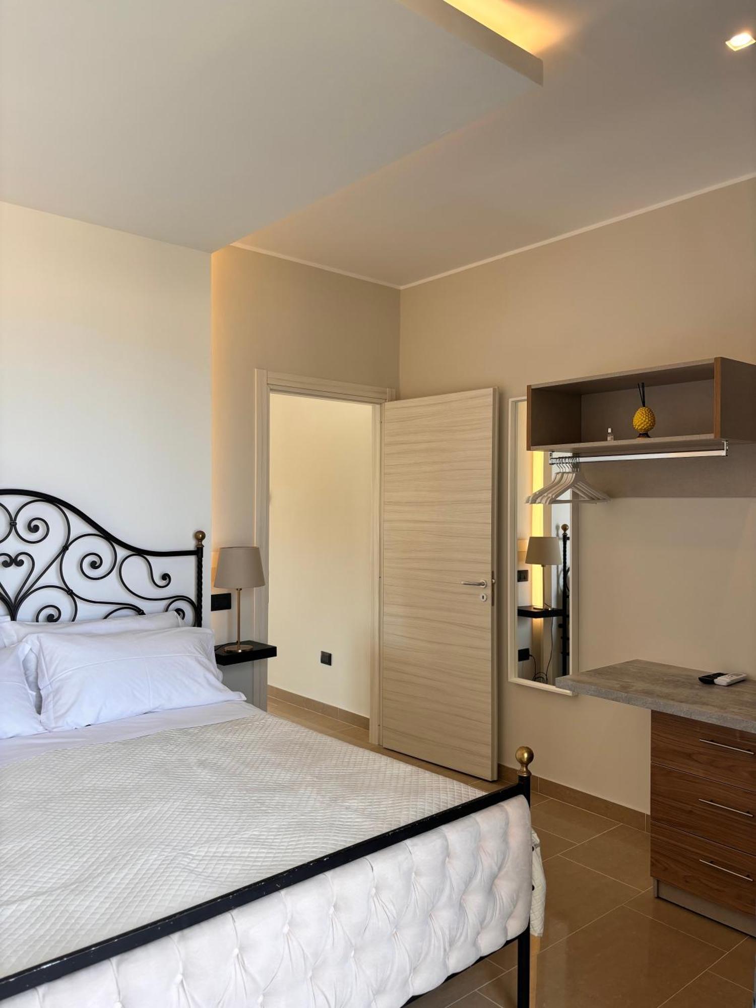 Ig - "Villa Don Antonio" Apartments Giardini-Naxos Kültér fotó