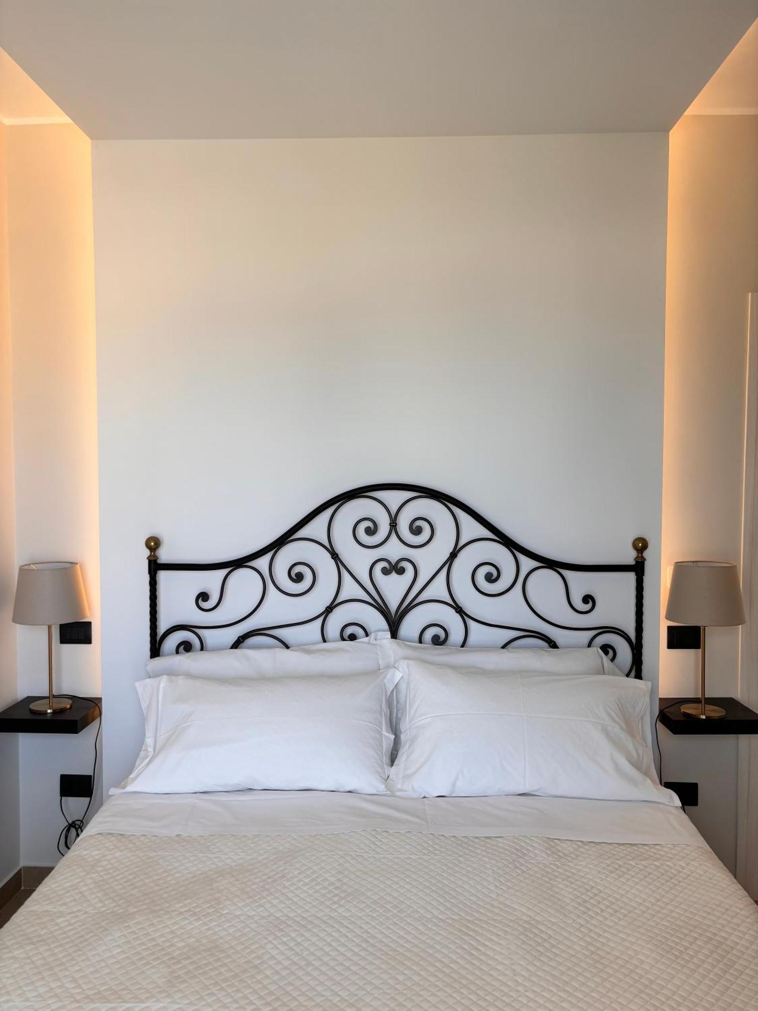 Ig - "Villa Don Antonio" Apartments Giardini-Naxos Kültér fotó