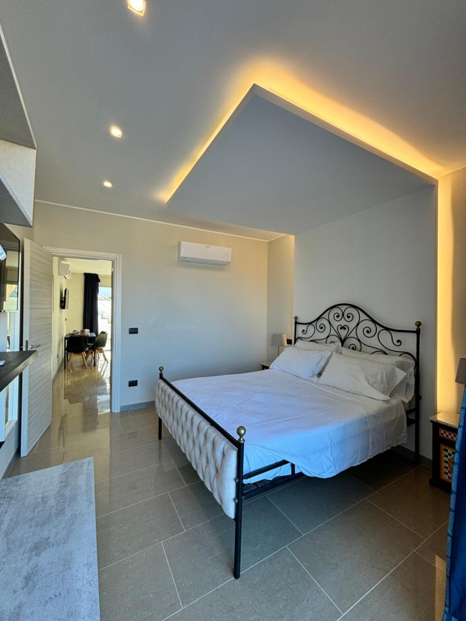 Ig - "Villa Don Antonio" Apartments Giardini-Naxos Kültér fotó