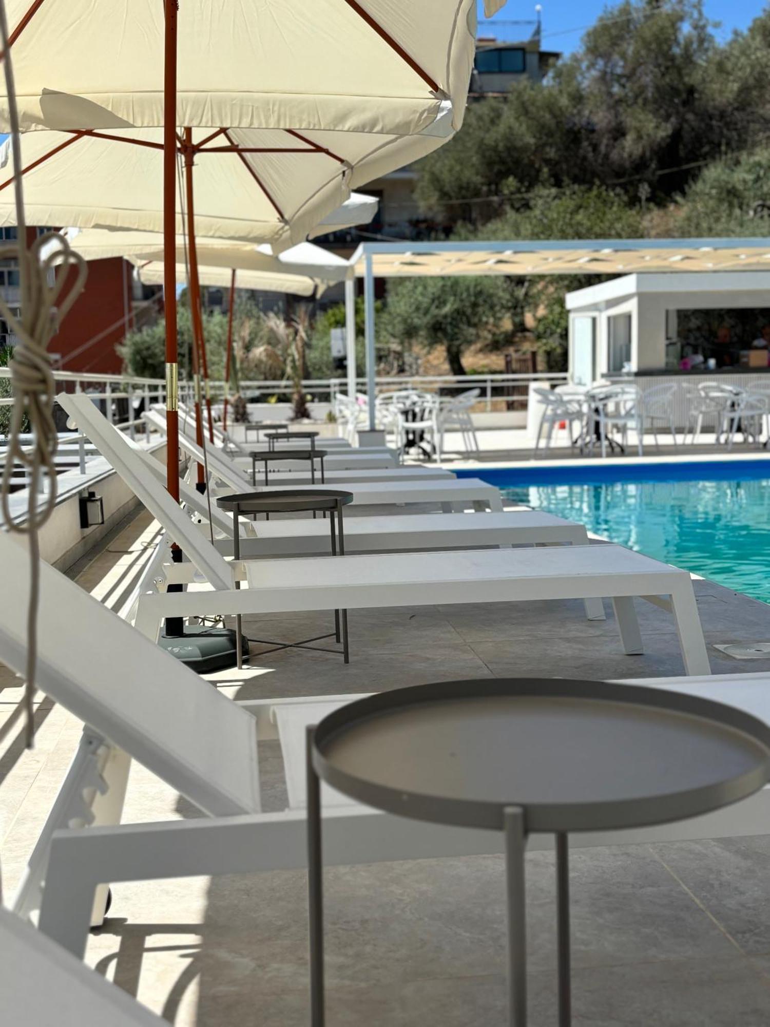 Ig - "Villa Don Antonio" Apartments Giardini-Naxos Kültér fotó