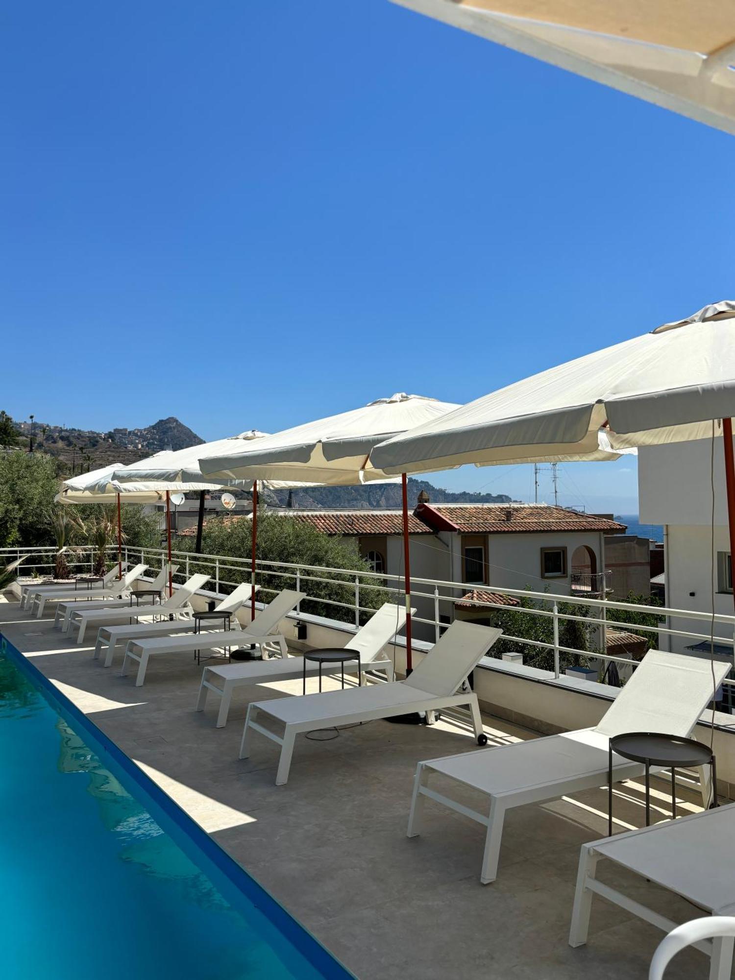 Ig - "Villa Don Antonio" Apartments Giardini-Naxos Kültér fotó